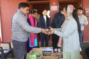 कृषकलाई अनुदानमा तरकारीको बीउ वितरण